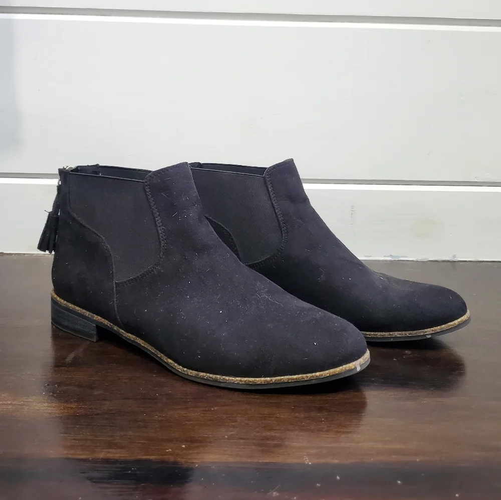 Dr. Scholls | Black Resource Short Ankle Boots - Picture 2 of 10